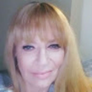 Meet your Posher, Suzanne